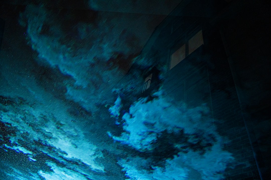 Photo physics wall underwater