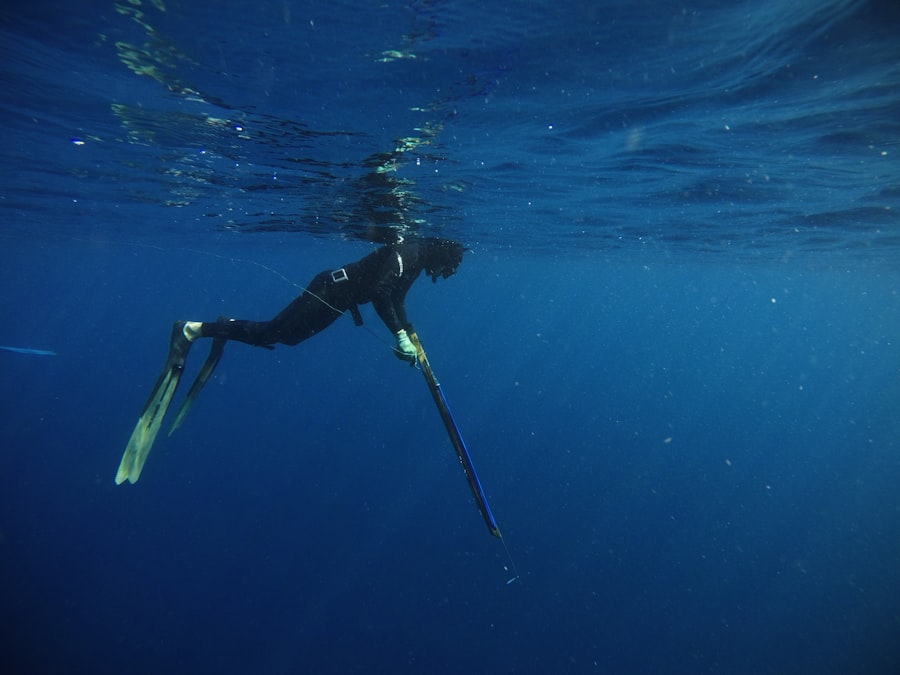 Photo underwater physics