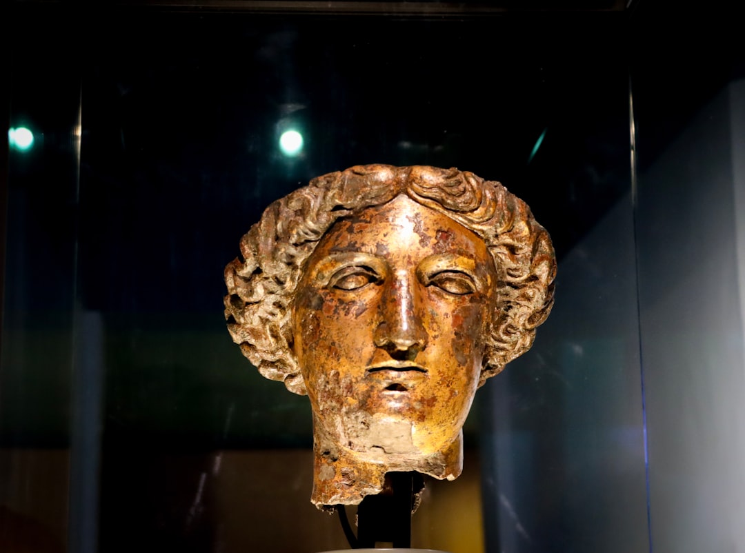 Photo ancient artifact