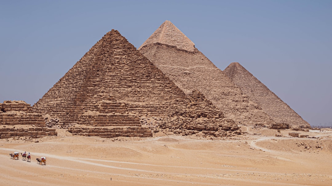 Photo giza pyramids