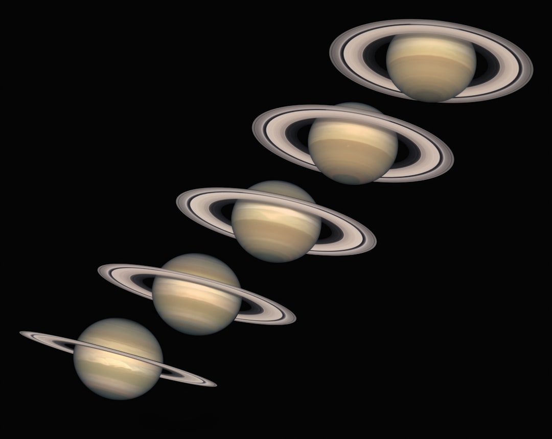 Photo saturns rings