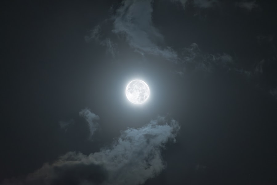 Photo moon soul trap