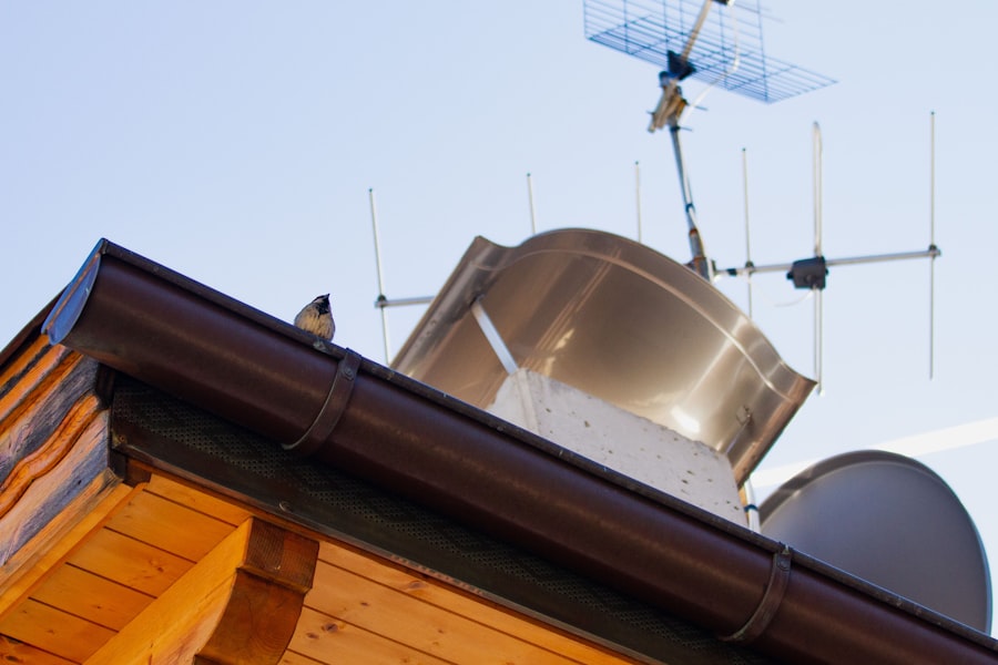 Photo rooftop antenna detection
