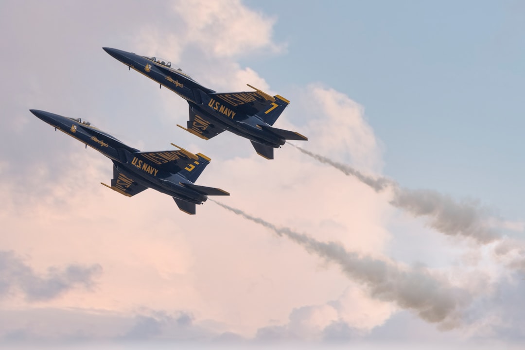 Photo navy pilots maneuvers