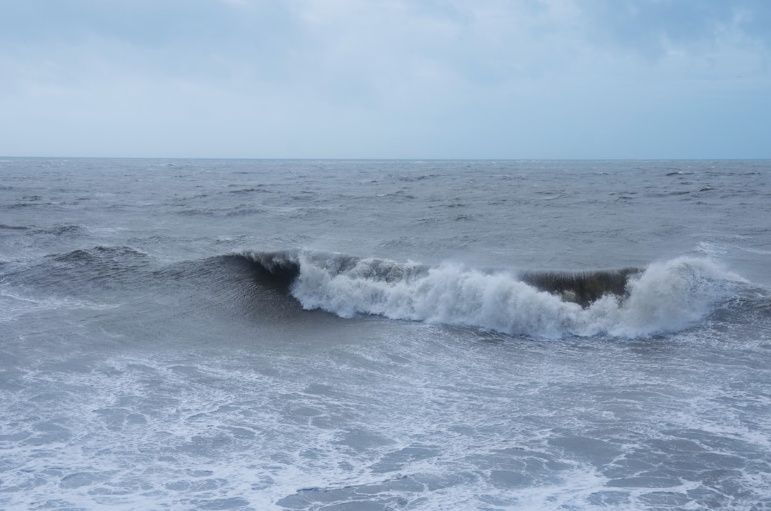 Photo coastal catastrophe wave