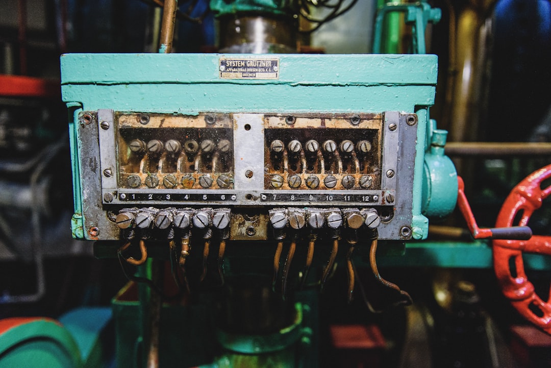 Photo pressure transducer