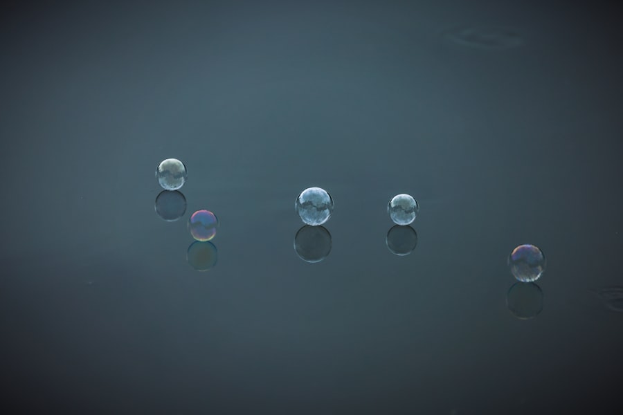 synchronized luminous spheres