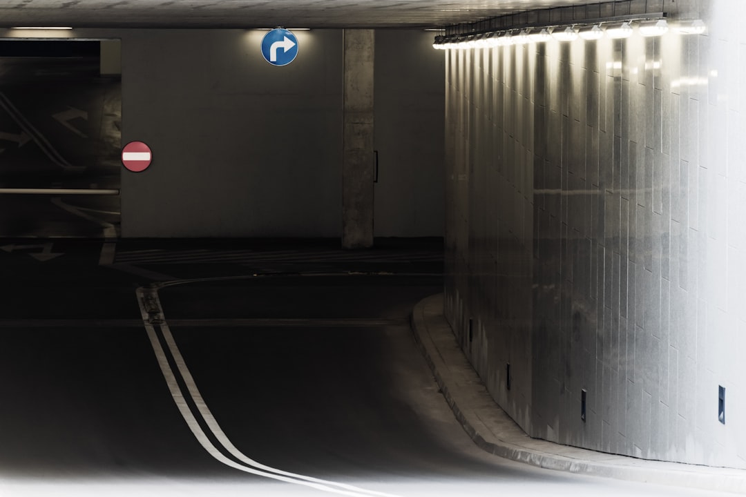 Photo underground tunnels