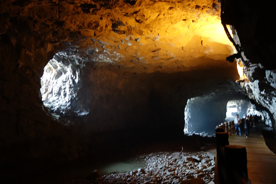 Photo subterranean tunnels