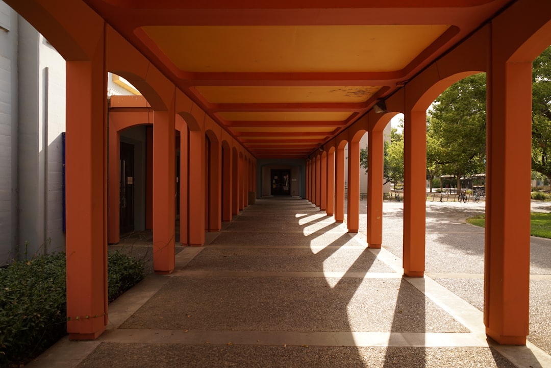 Photo relay corridors