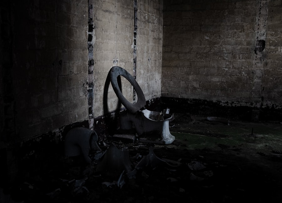 Photo kinetic scavenging trench power source
