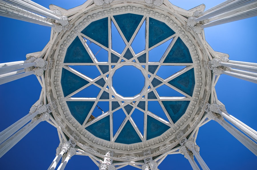 Photo isogrid structure