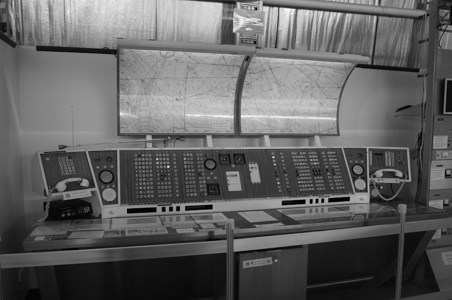 Photo Foreign Technology desk 1960s secrets: Secrets