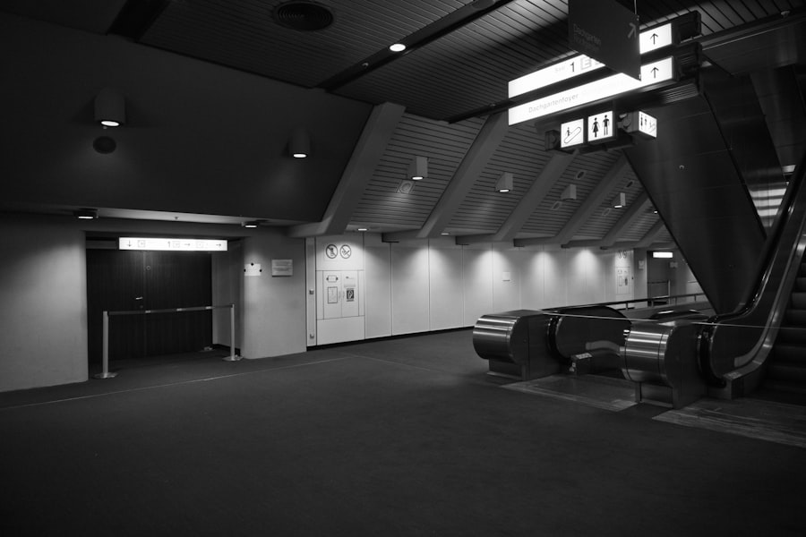 Photo airport ghosts