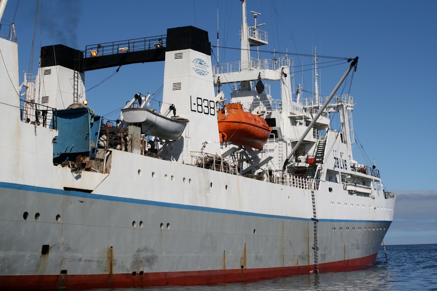 Photo maritime displacement vector assessment