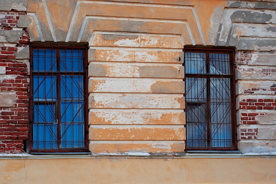 Photo sentinel window