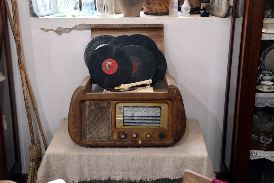 Photo recursive radio