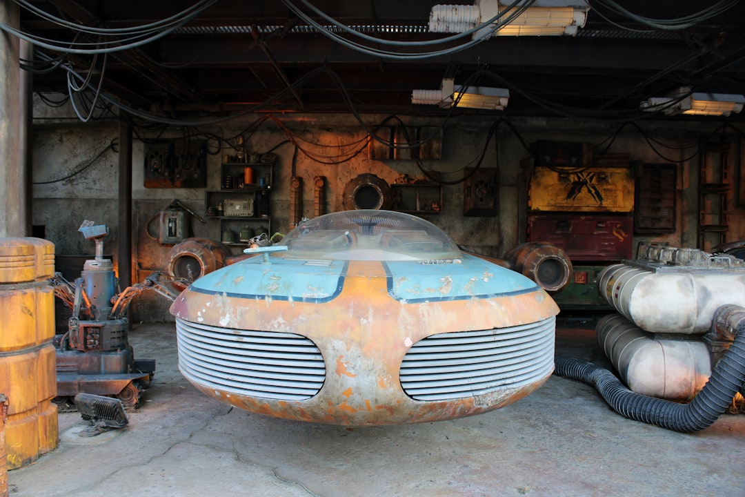 Photo ufo shutting down car engines