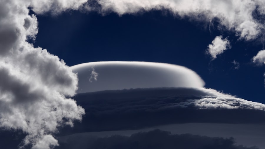 Photo UFO theories
