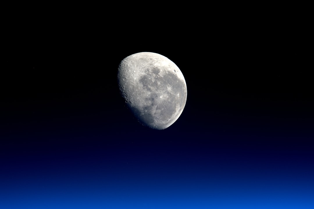 Photo Ingo Swann Moon remote viewing story