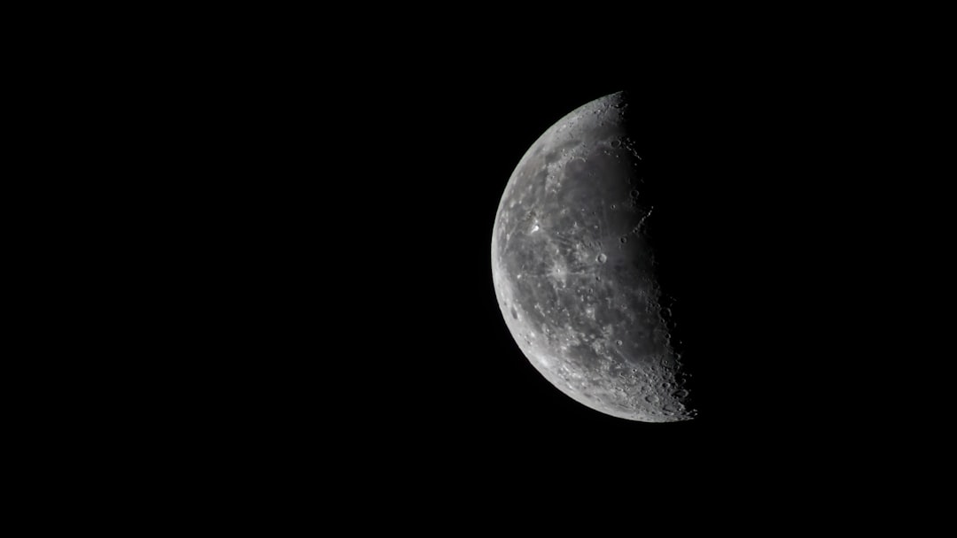 Photo Lunar anomalies documentary
