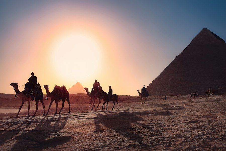 Photo pyramids